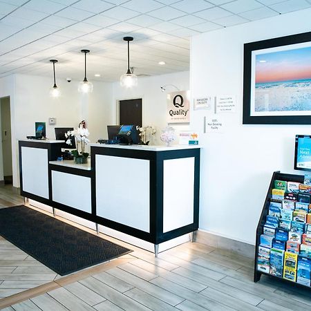 Quality Inn Palm Beach International Airport Уэст-Палм-Бич Экстерьер фото